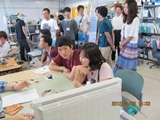 8月20日　ポハン工科大学（韓国）とのジョイントセミナーが開催され，研究室見学やポスター発表（藤本，滝川）を行いました。